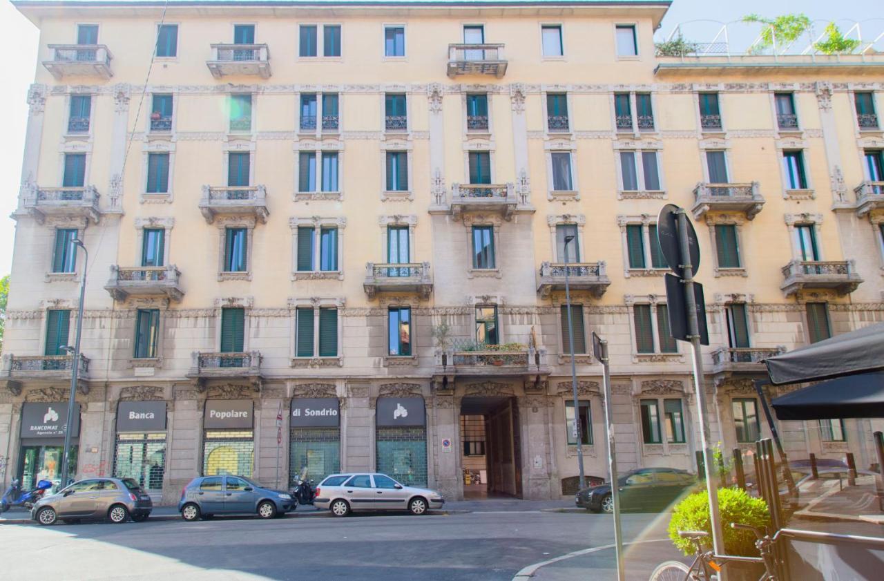 New & Cozy Apt In Porta Romana Milan Luaran gambar